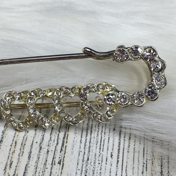 Large Fashion Safety Pin Hearts & Rhinestones - Picture 3 of 6
